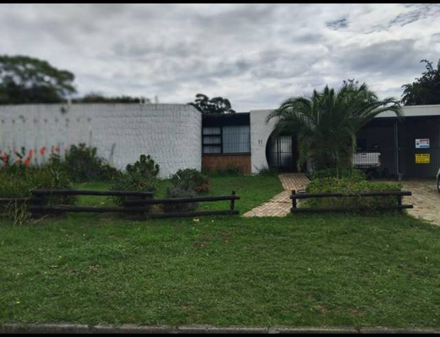 3 BEDROOM HOUSE FOR SALE IN OATLANDS